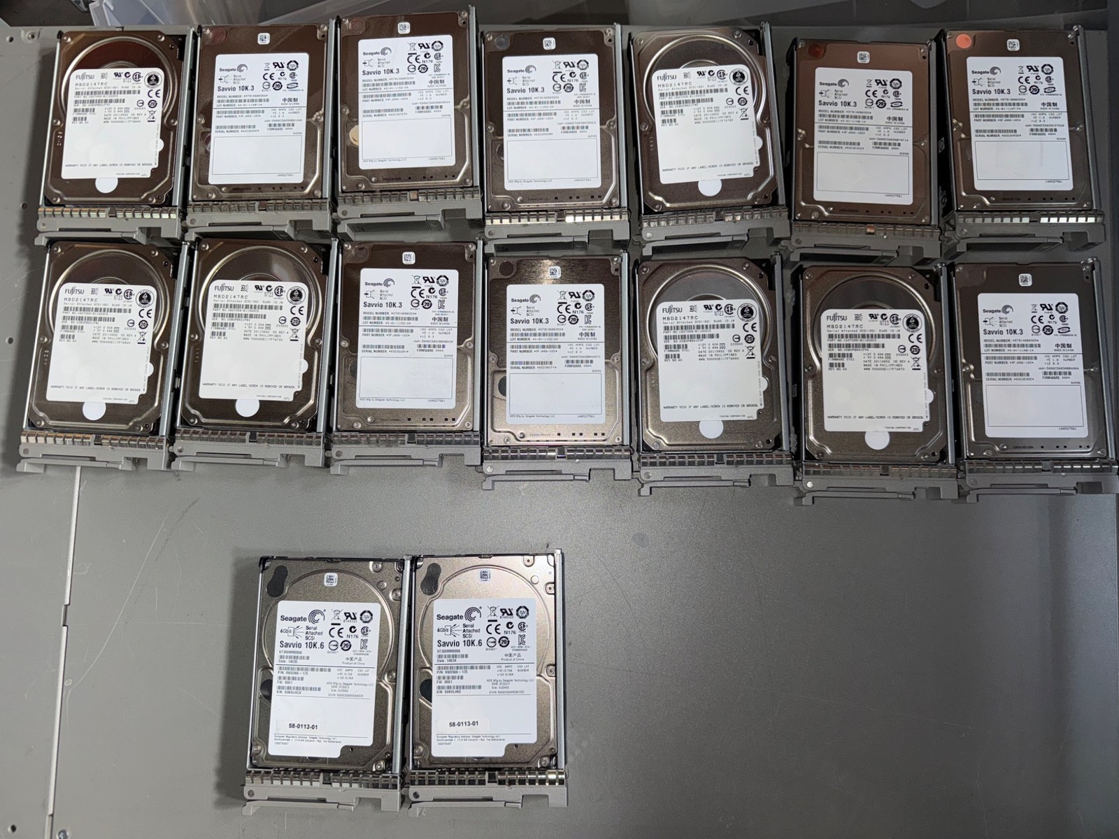 LOT 16x Cisco Hard Drive 14x 146gb 10k 2x 300gb 10k SAS SFF 2.5" Fujitsu Seagate